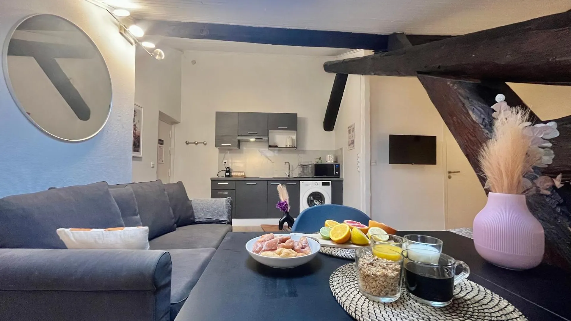 Suite Polka Lyon Apartment